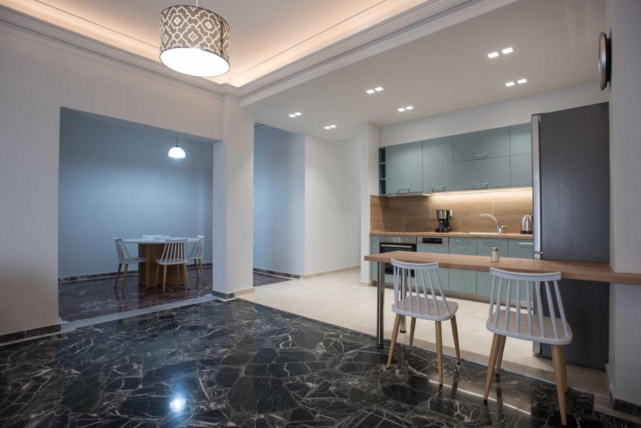 Central Spacious Apt Close To Port-Sites W/View 2 イラクリオン エクステリア 写真
