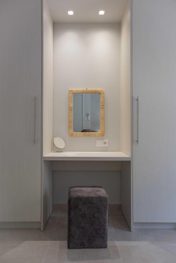 Central Spacious Apt Close To Port-Sites W/View 2 イラクリオン エクステリア 写真