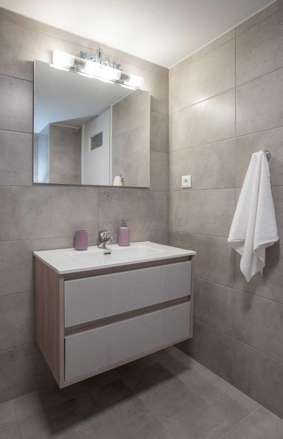 Central Spacious Apt Close To Port-Sites W/View 2 イラクリオン エクステリア 写真
